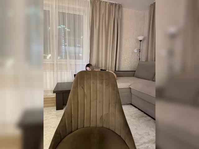 LedyMiya webcam