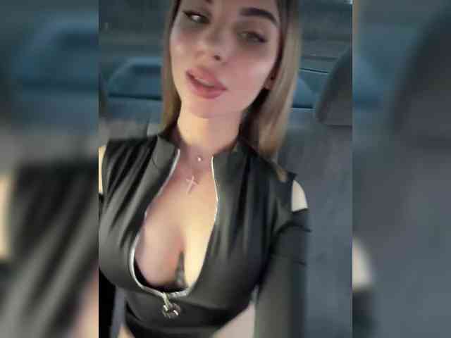 LedyMiya Live Webcam on BongaCams