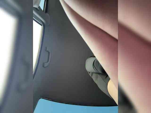 LedyMiya webcam