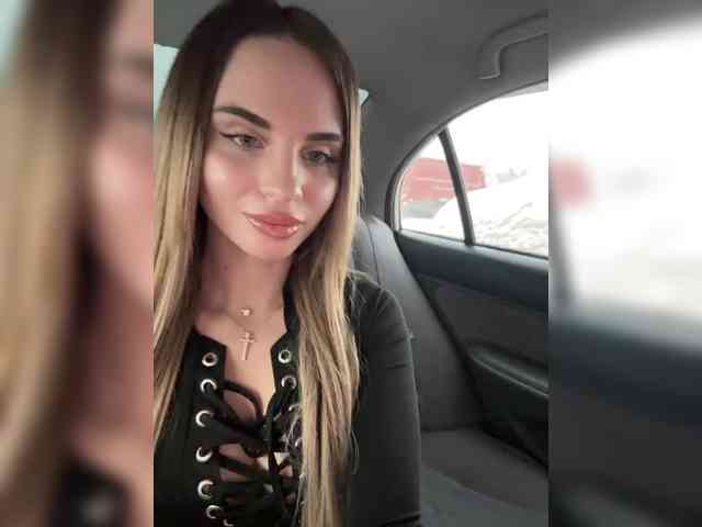 LedyMiya Live Webcam on BongaCams