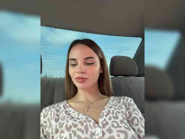 LedyMiya's webcam live show