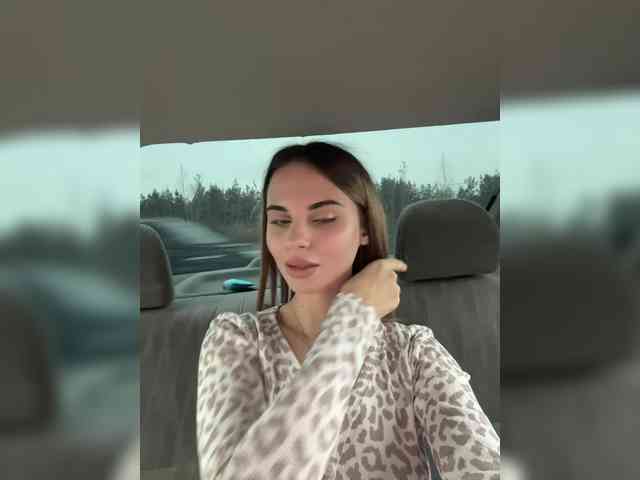 LedyMiya's webcam live show