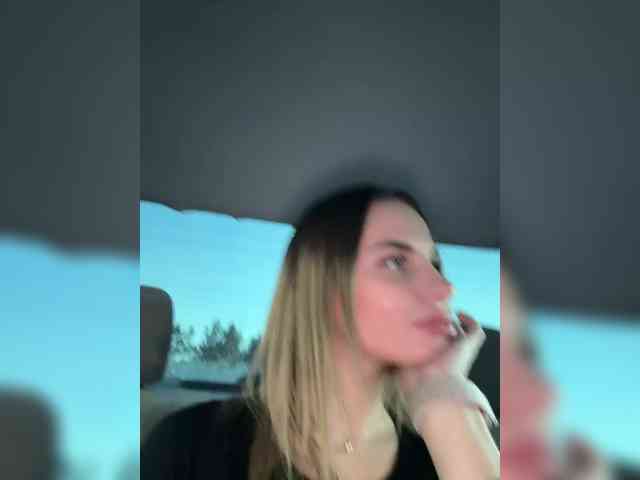 LedyMiya Live Webcam on BongaCams