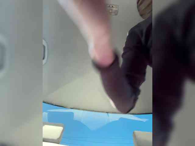 LedyMiya webcam