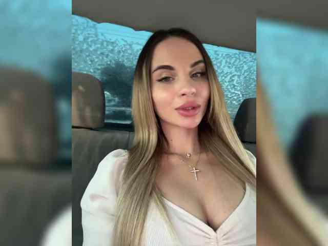 LedyMiya Live Webcam on BongaCams