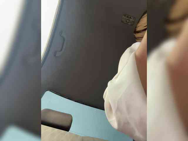 LedyMiya webcam