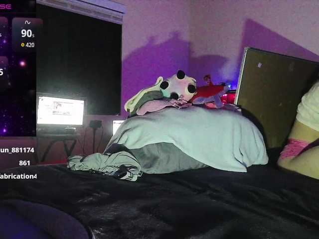 bubblybubbles's BongaCams show and profile