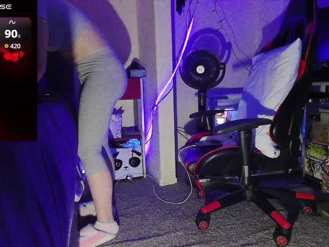 bubblybubbles's BongaCams show and profile