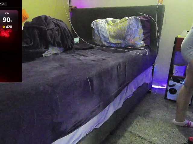 bubblybubbles's BongaCams show and profile