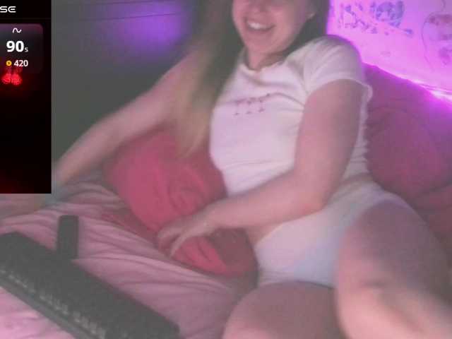 bubblybubbles's BongaCams show and profile