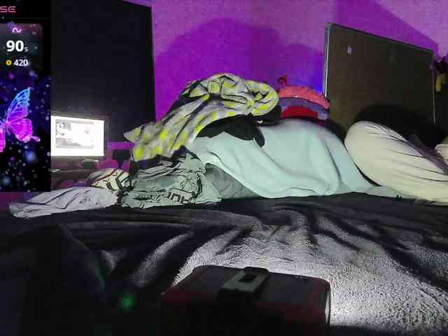 bubblybubbles webcam