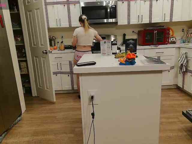 bubblybubbles webcam