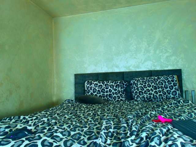 ParisVany26's BongaCams show and profile