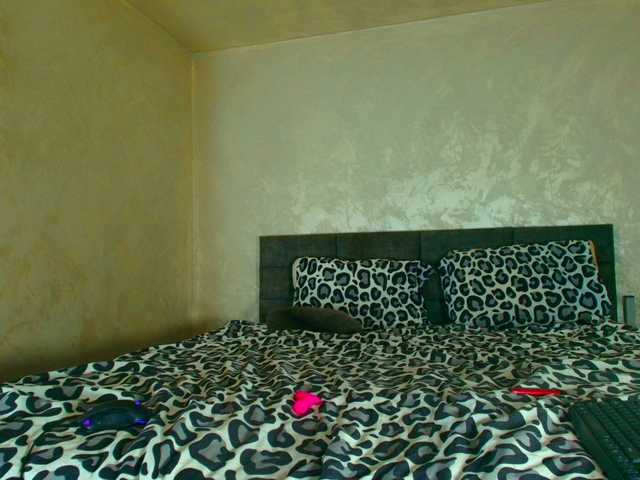 ParisVany26's BongaCams show and profile