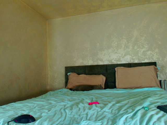 ParisVany26's BongaCams show and profile