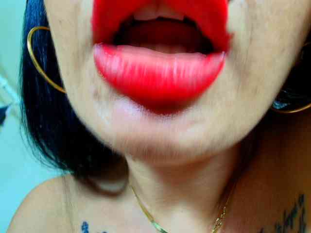 LauraVanessa webcam