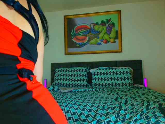 LauraVanessa webcam
