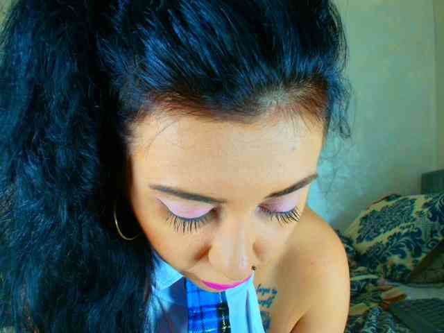LauraVanessa webcam