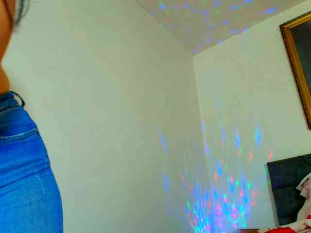 LauraVanessa webcam