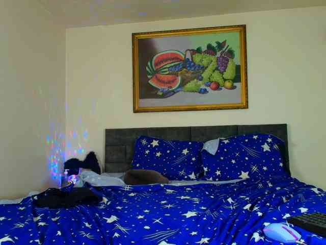LauraVanessa webcam