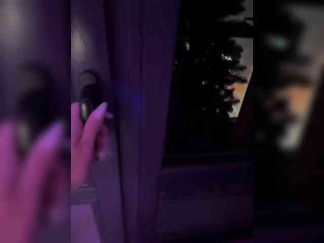 Model2021 Live Webcam on BongaCams