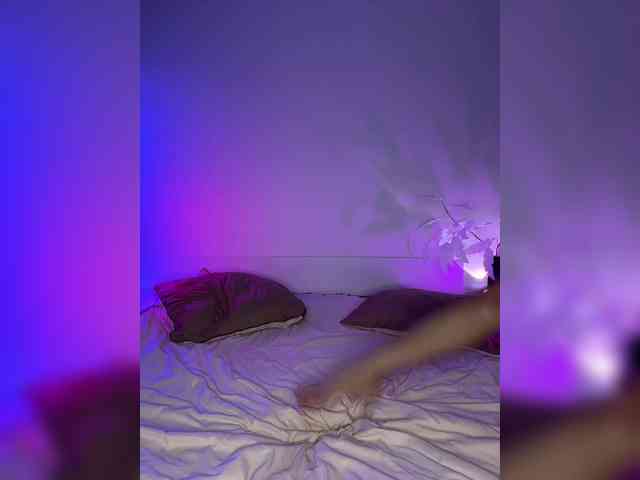 Model2021 Live Webcam on BongaCams