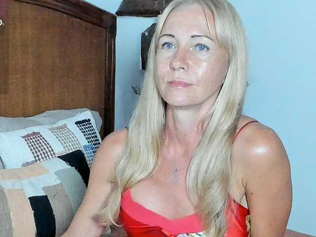 sweet-doll-20's BongaCams show and profile