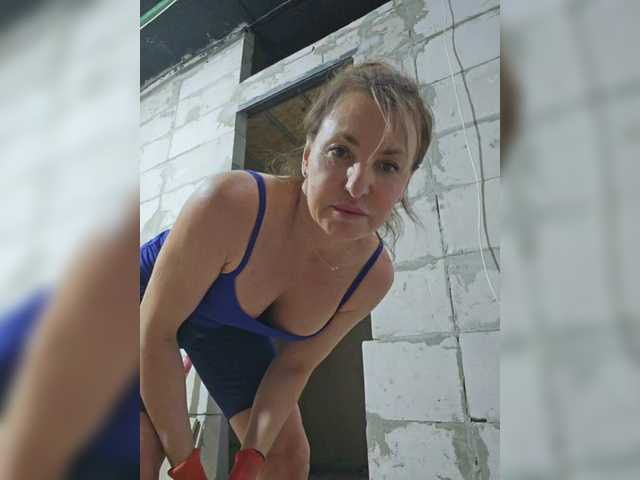 EditaMilf from BongaCams is Freechat