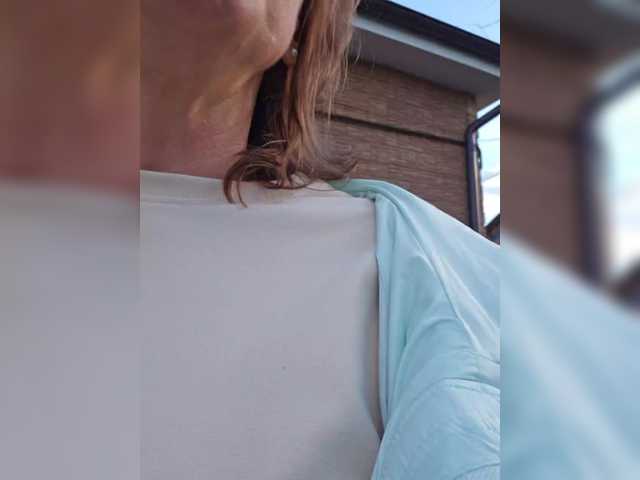 EditaMilf's BongaCams profile