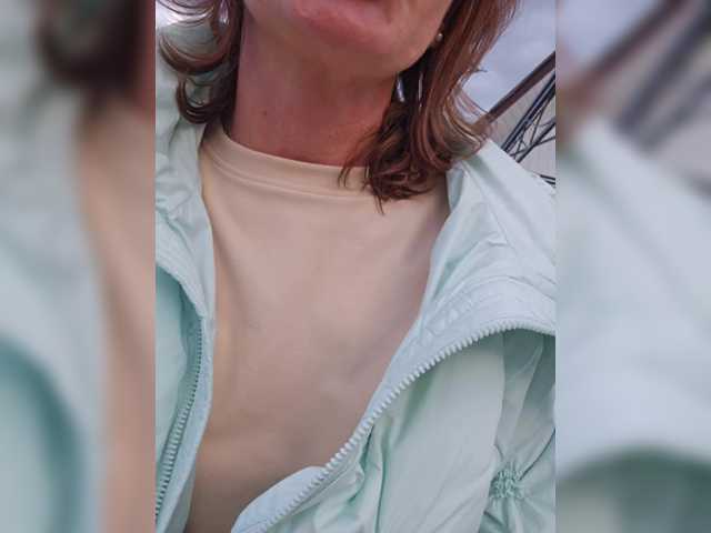 EditaMilf's BongaCams show and profile