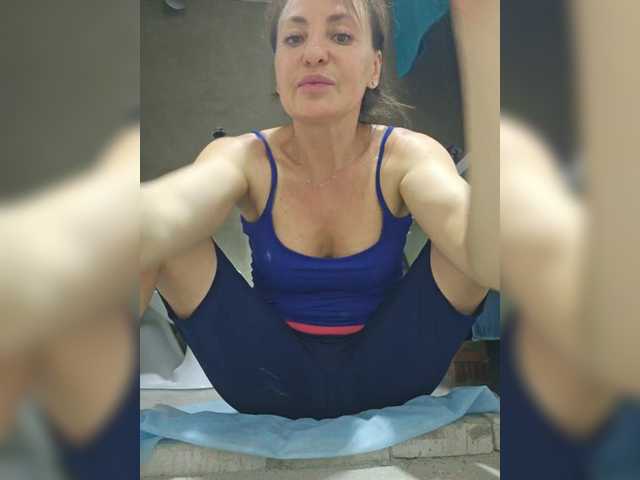 Sex chat gratuit in direct cu EditaMilf pe BongaCams