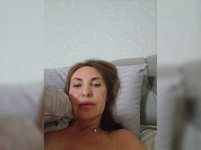 EditaMilf's BongaCams profile