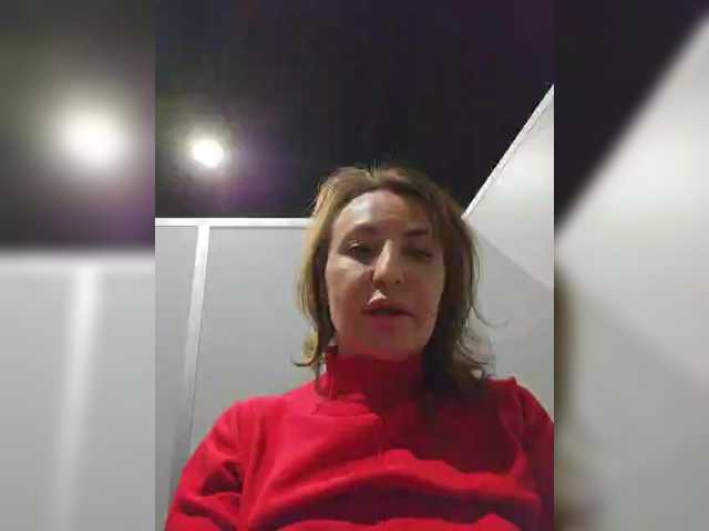 Sex chat gratuit in direct cu EditaMilf pe BongaCams