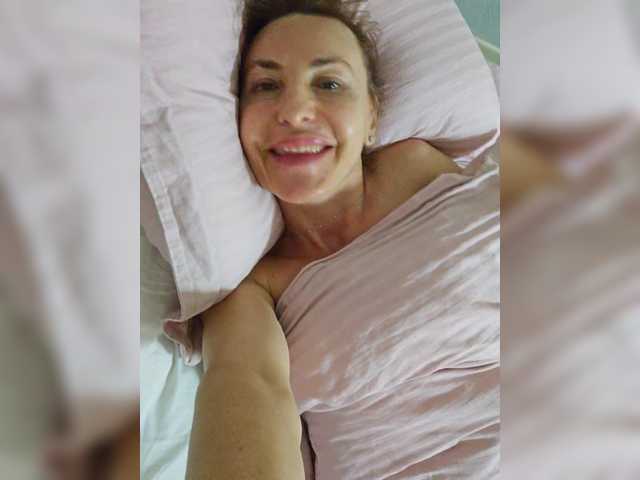 EditaMilf's BongaCams show and profile