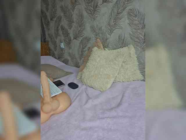free webcam EditaMilf