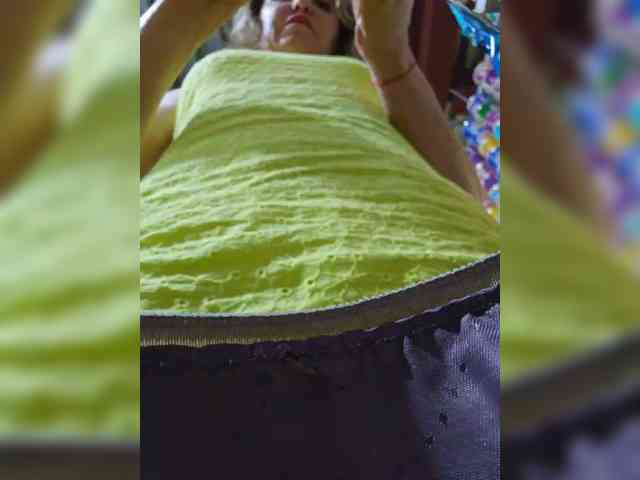 free webcam EditaMilf
