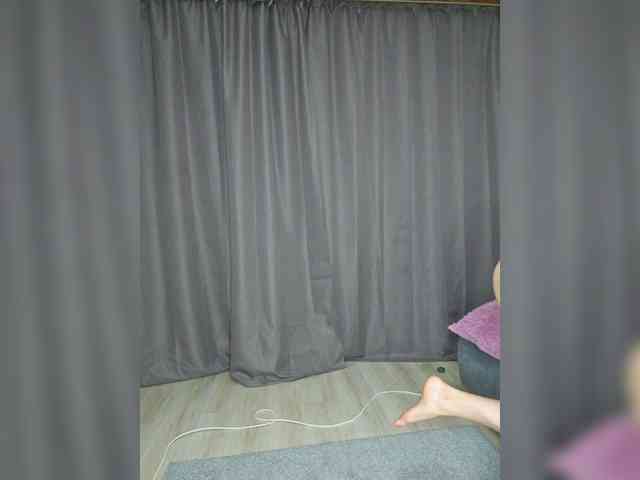 free webcam EditaMilf