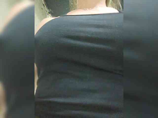 EditaMilf's webcam live show