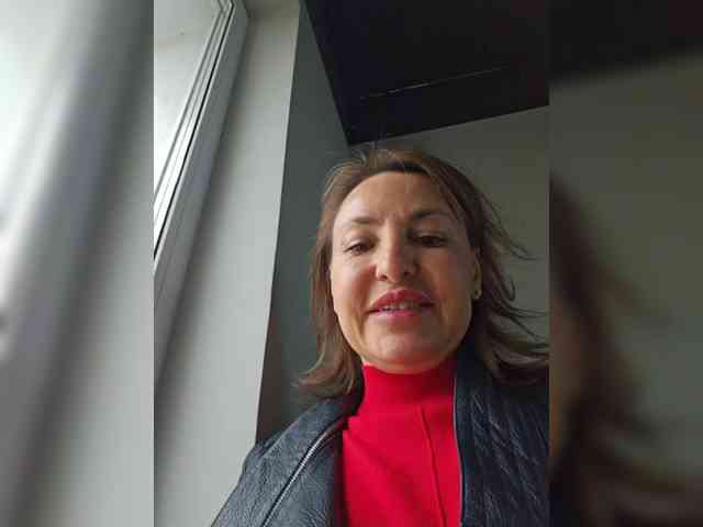 EditaMilf's webcam live show
