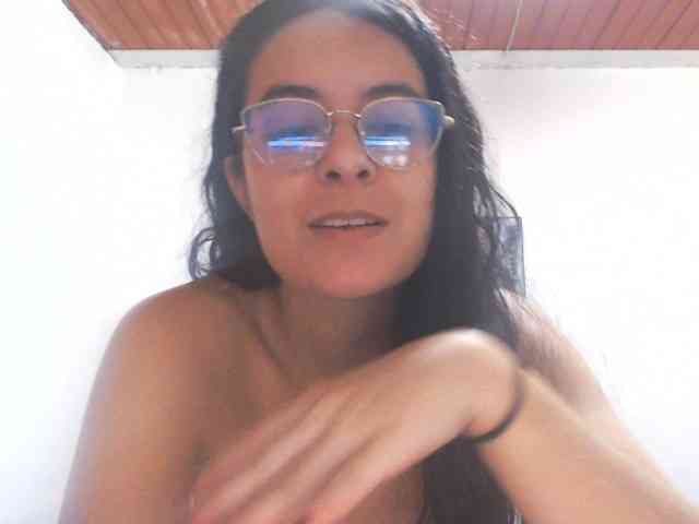 Maddyebela24 Maddyebela24