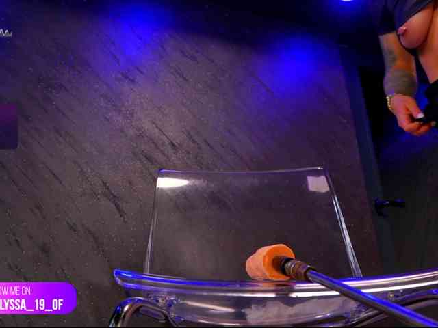 im-your-love's webcam live show