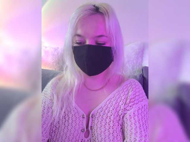 Alicekitty's BongaCams show and profile