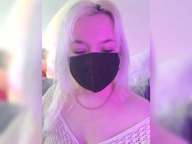 Alicekitty's BongaCams show and profile