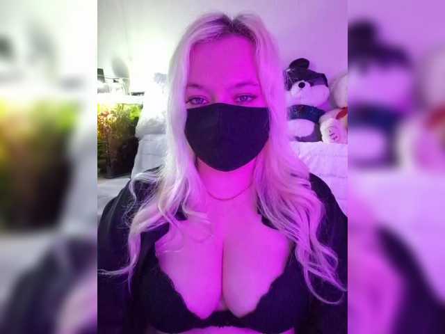 Alicekitty on BongaCams 
