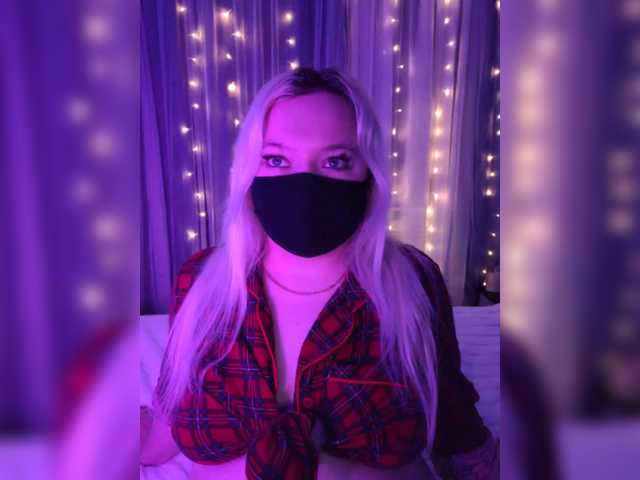 Alicekitty's BongaCams show and profile