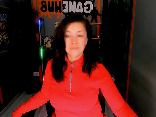 AnaMills's BongaCams show and profile