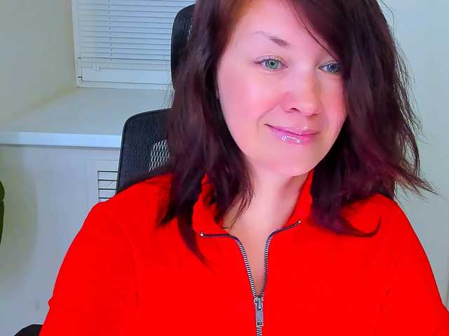 AnaMills's BongaCams show and profile