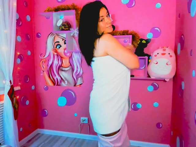 AnaMills's BongaCams show and profile