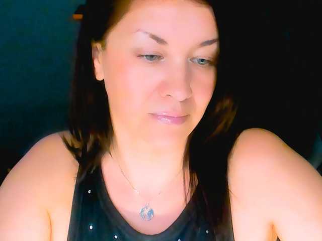 AnaMills's BongaCams show and profile