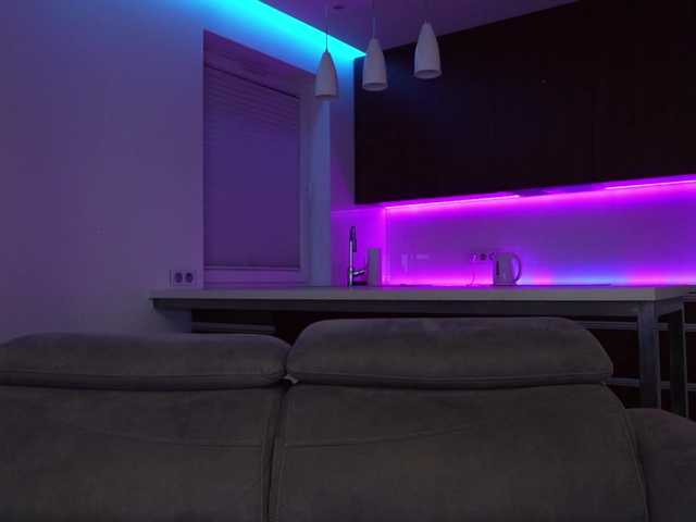 Diamond-7's BongaCams show and profile